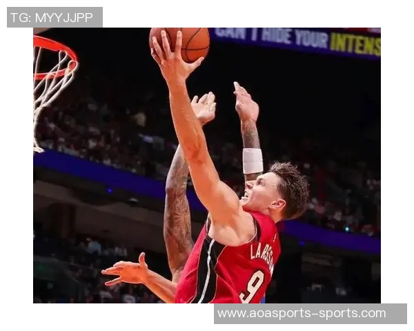 阿德巴约谈希罗受伤对心理影响我们将全力支持他渡过难关 阿德巴约谈希罗受伤对心理影响我们将全力支持他渡过难关